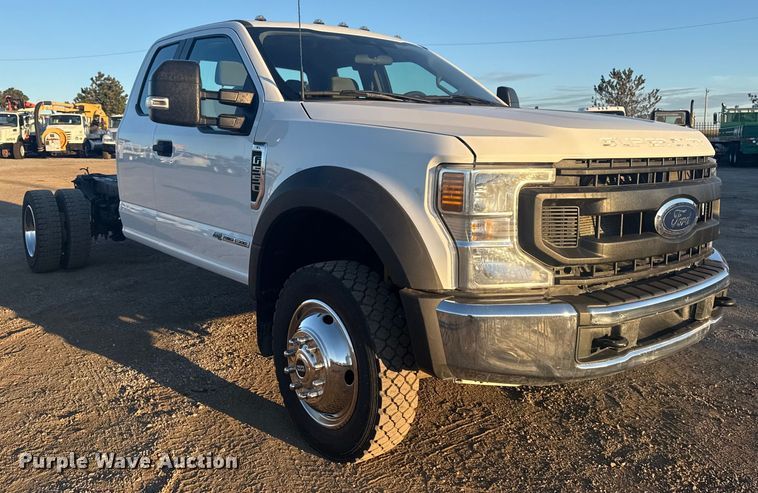 image for item EG1825 2022 Ford F550 Ext. Cab truck cab and chassis
