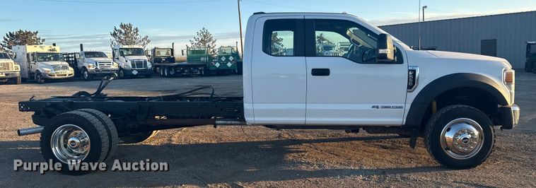 image for item EG1825 2022 Ford F550 Ext. Cab truck cab and chassis