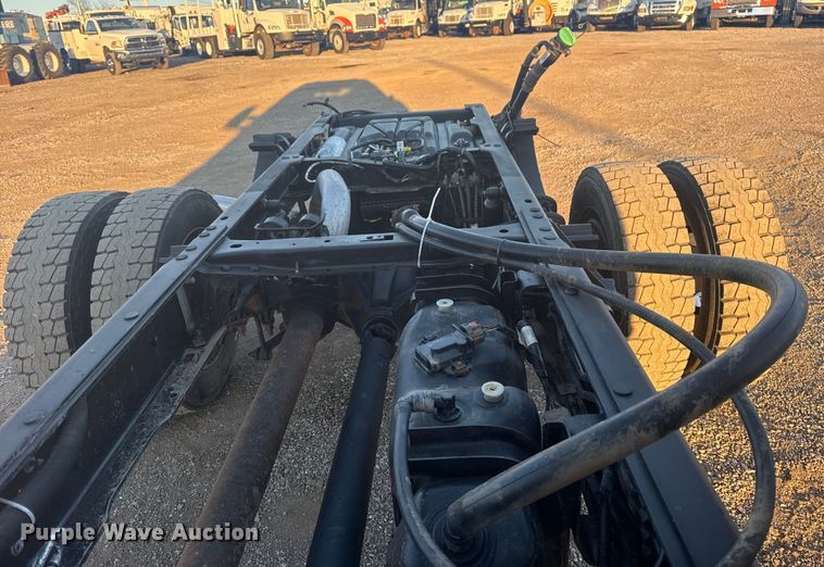 image for item EG1825 2022 Ford F550 Ext. Cab truck cab and chassis