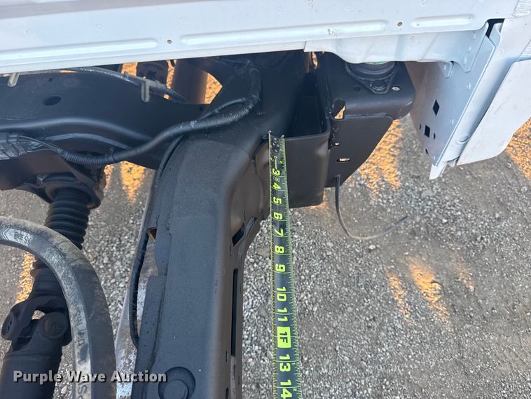 image for item EG1825 2022 Ford F550 Ext. Cab truck cab and chassis