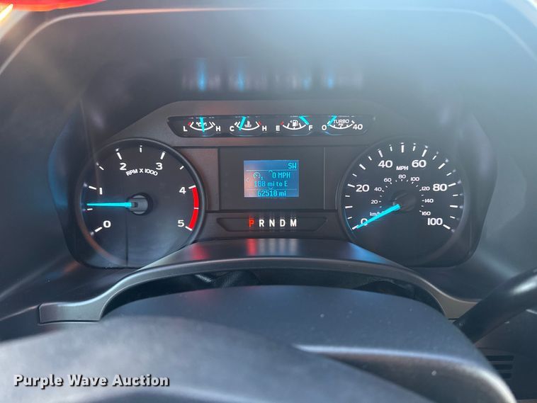 image for item EG1825 2022 Ford F550 Ext. Cab truck cab and chassis