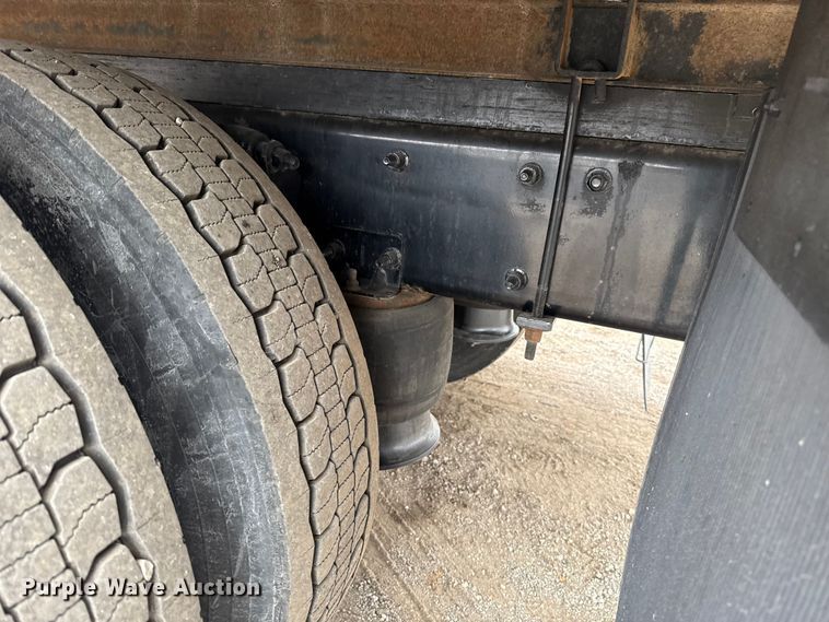 image for item EG1830 2018 Freightliner M2106 refrigerated truck