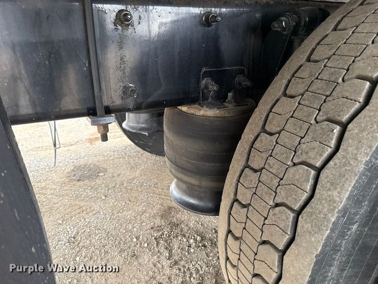 image for item EG1830 2018 Freightliner M2106 refrigerated truck