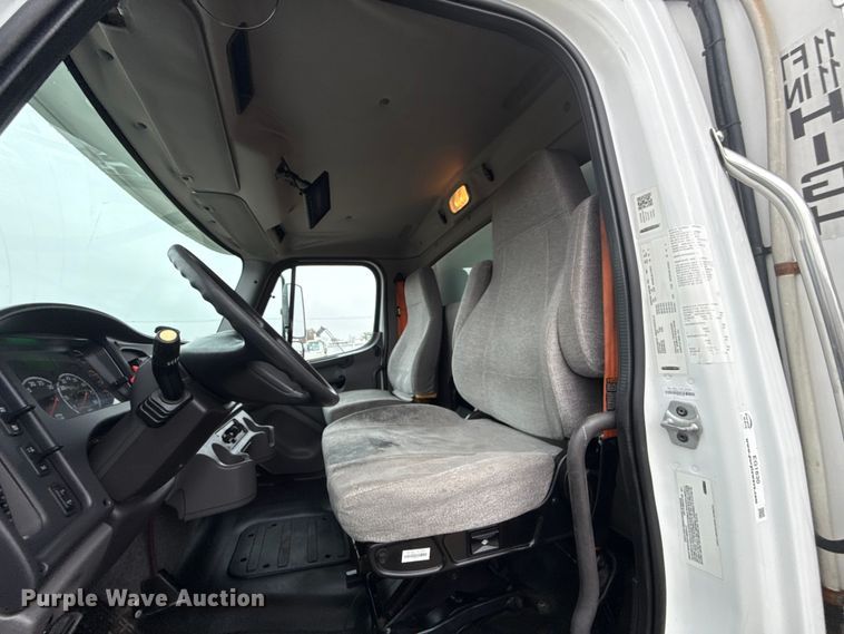 image for item EG1830 2018 Freightliner M2106 refrigerated truck