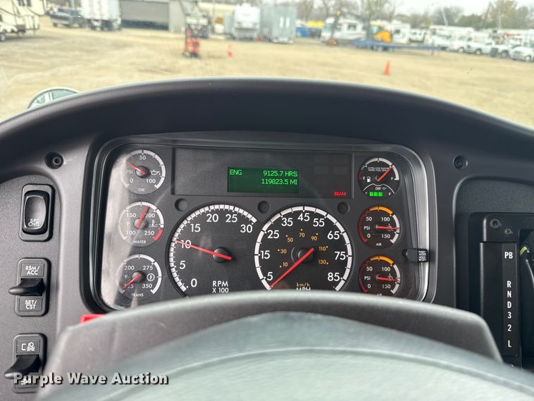 image for item EG1830 2018 Freightliner M2106 refrigerated truck