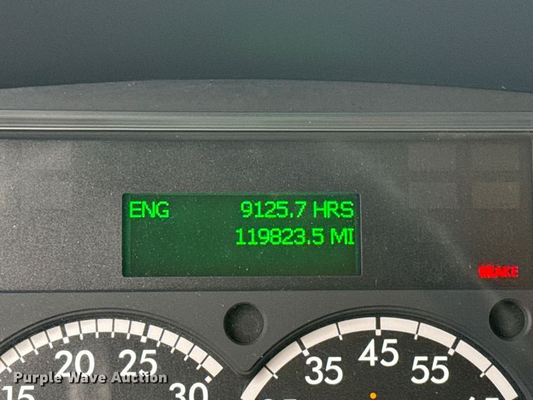 image for item EG1830 2018 Freightliner M2106 refrigerated truck