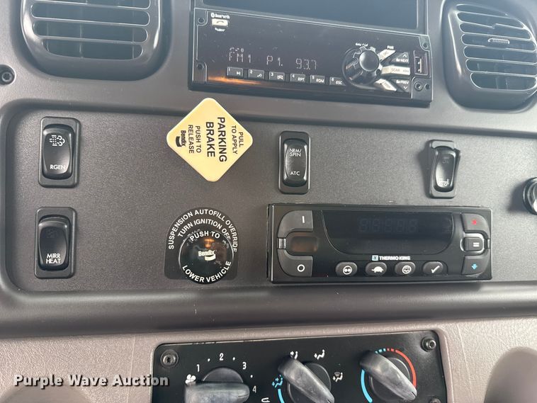 image for item EG1830 2018 Freightliner M2106 refrigerated truck