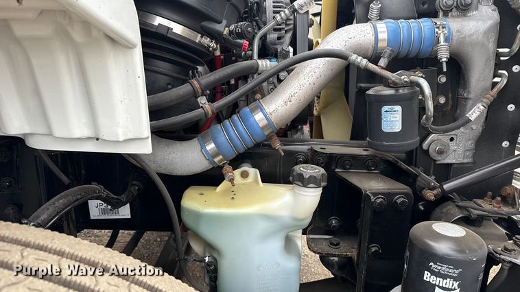 image for item EG1830 2018 Freightliner M2106 refrigerated truck