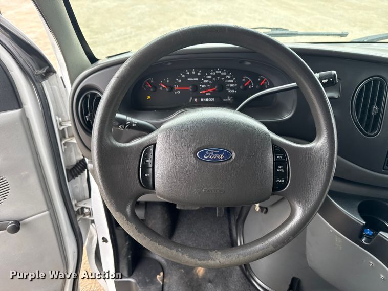 image for item EG1833 2007 Ford E450 prisoner transport shuttle bus