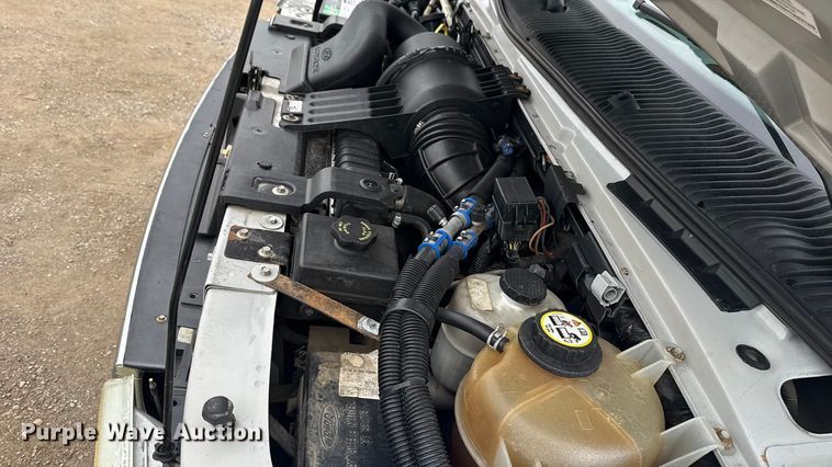 image for item EG1833 2007 Ford E450 prisoner transport shuttle bus