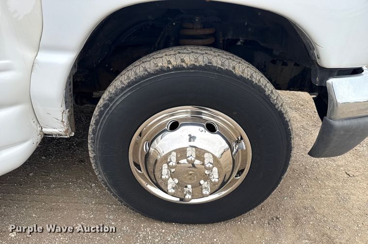 image for item EG1833 2007 Ford E450 prisoner transport shuttle bus