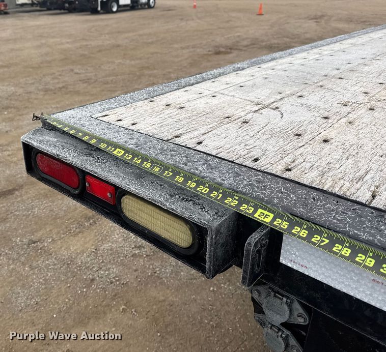 image for item EG1836 2018 Hino 338 flatbed truck