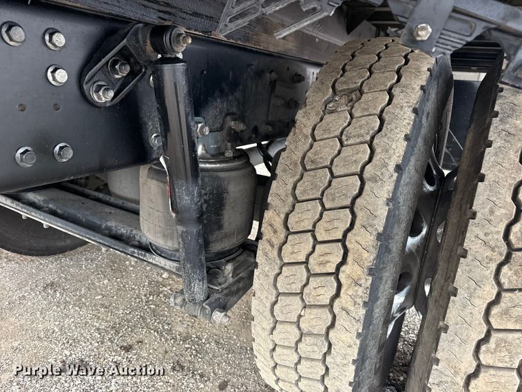 image for item EG1836 2018 Hino 338 flatbed truck