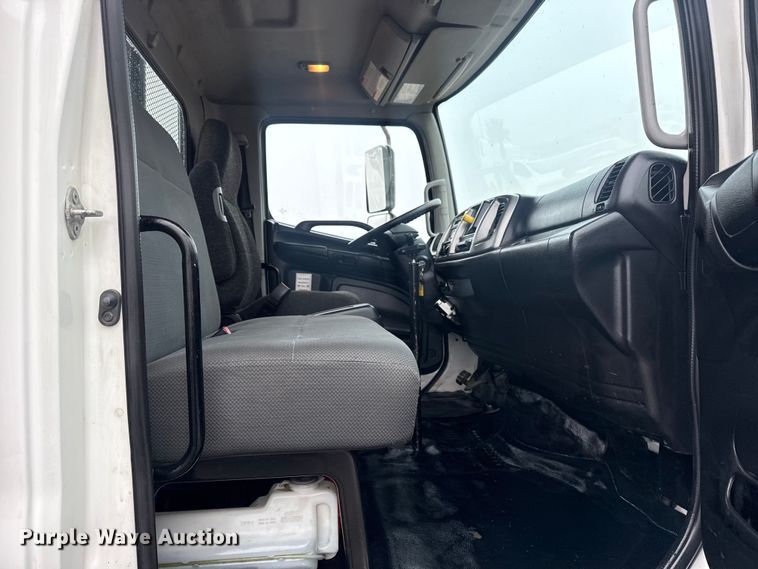 image for item EG1836 2018 Hino 338 flatbed truck