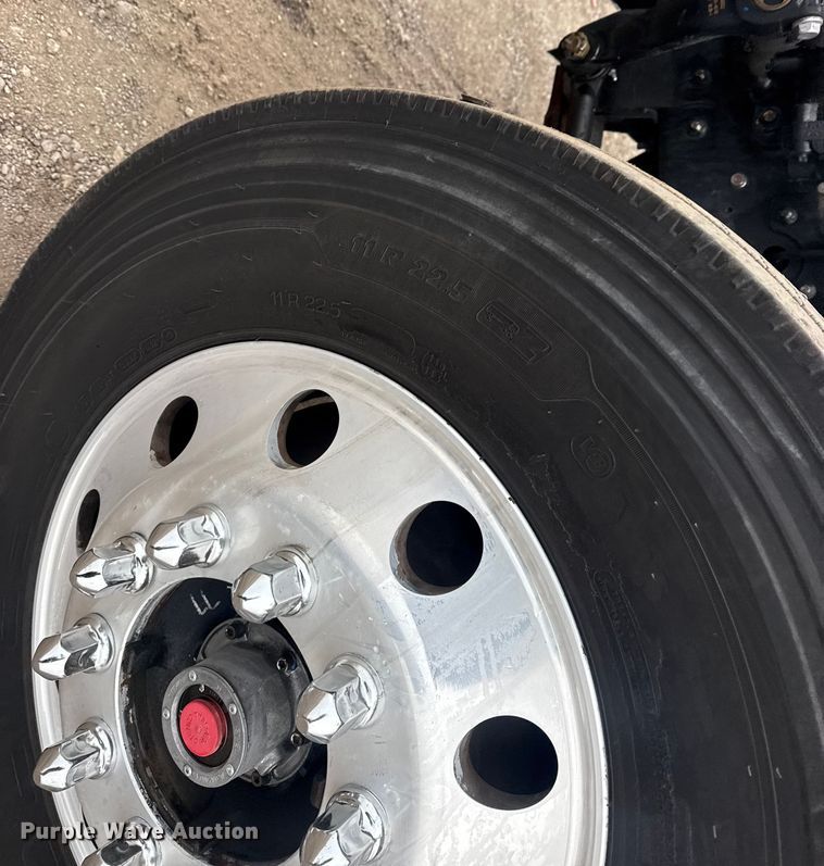 image for item EG1836 2018 Hino 338 flatbed truck