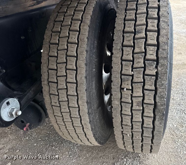 image for item EG1836 2018 Hino 338 flatbed truck