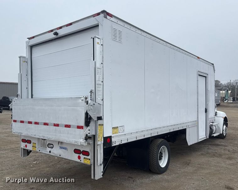 image for item EG1838 2013 Kenworth T280 box truck