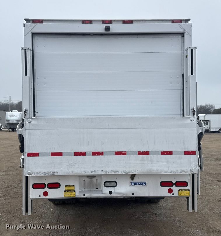 image for item EG1838 2013 Kenworth T280 box truck