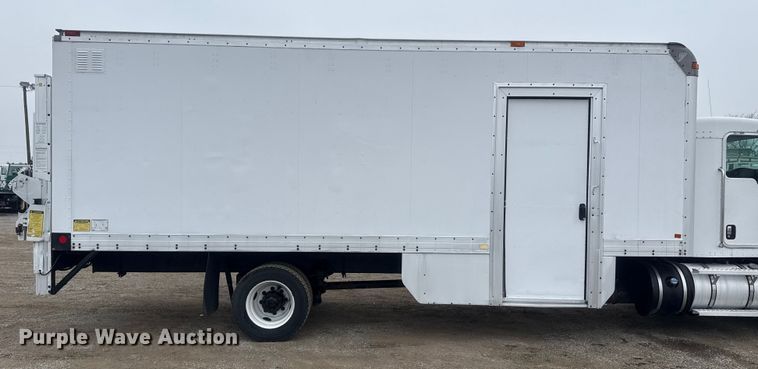 image for item EG1838 2013 Kenworth T280 box truck