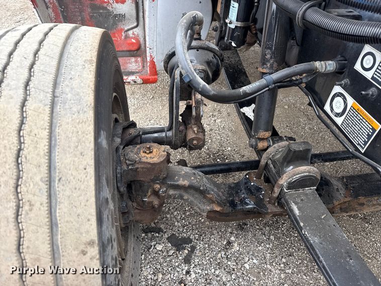 image for item EG1838 2013 Kenworth T280 box truck