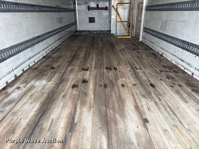 image for item EG1838 2013 Kenworth T280 box truck