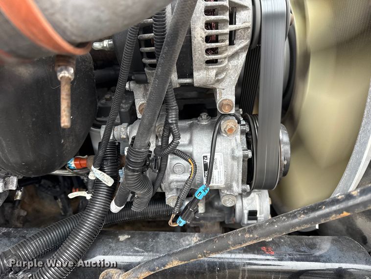 image for item EG1838 2013 Kenworth T280 box truck