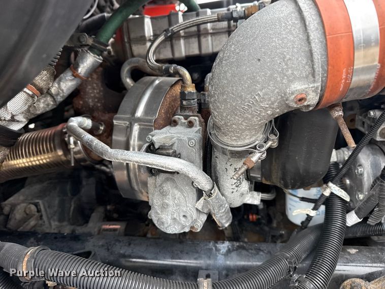 image for item EG1838 2013 Kenworth T280 box truck