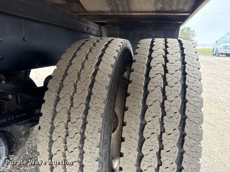 image for item EG1838 2013 Kenworth T280 box truck