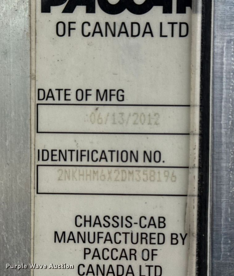 image for item EG1838 2013 Kenworth T280 box truck