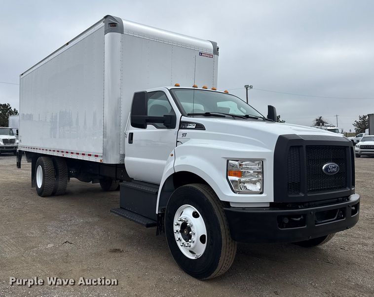 image for item EG1841 2019 Ford F650 Super Duty box truck