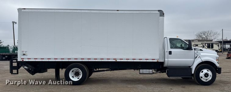 image for item EG1841 2019 Ford F650 Super Duty box truck