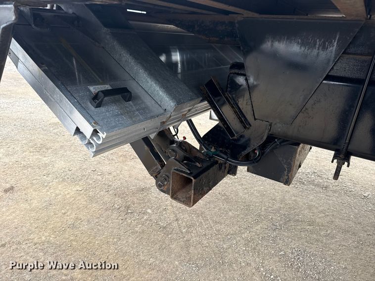 image for item EG1841 2019 Ford F650 Super Duty box truck