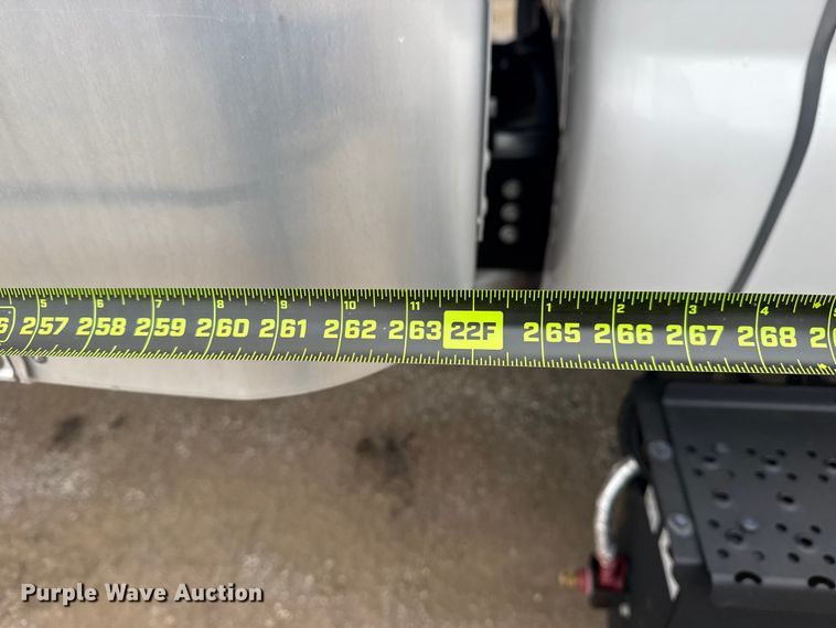 image for item EG1841 2019 Ford F650 Super Duty box truck