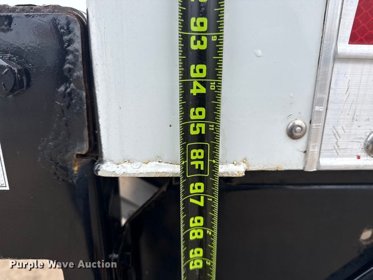 image for item EG1841 2019 Ford F650 Super Duty box truck