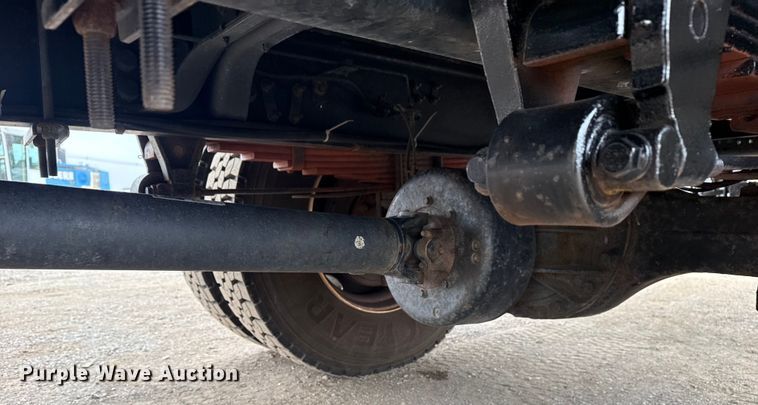 image for item EG1841 2019 Ford F650 Super Duty box truck