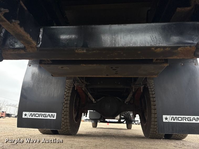 image for item EG1841 2019 Ford F650 Super Duty box truck