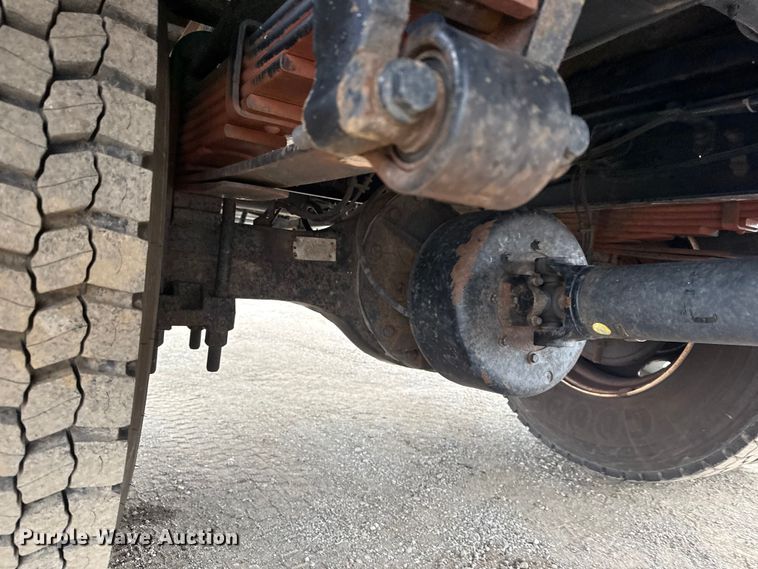 image for item EG1841 2019 Ford F650 Super Duty box truck