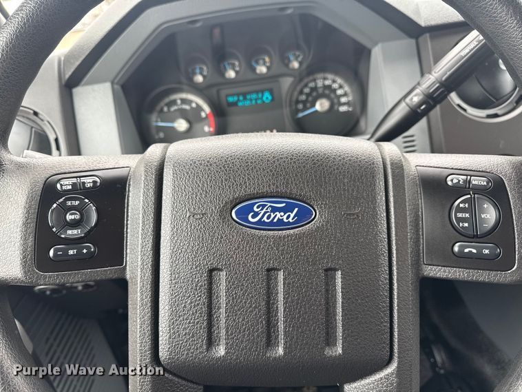 image for item EG1841 2019 Ford F650 Super Duty box truck