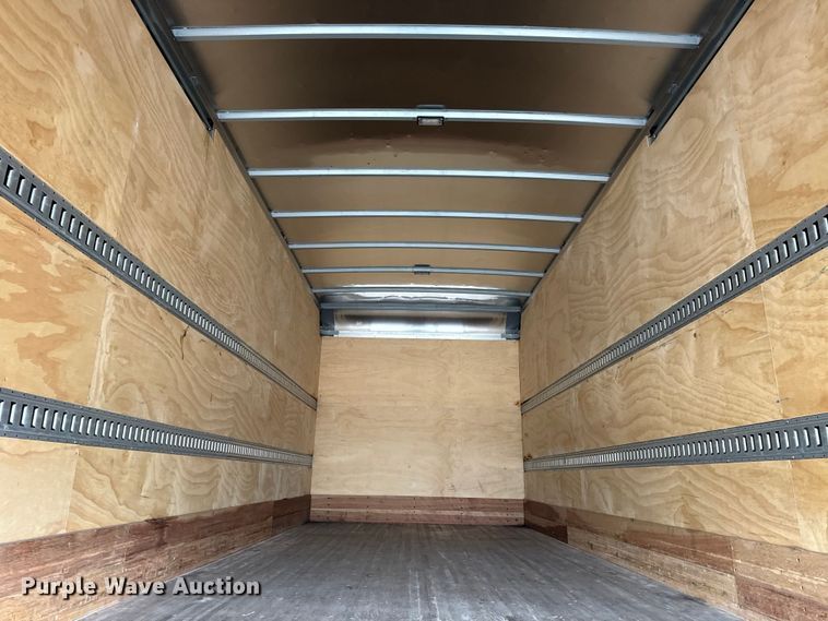 image for item EG1841 2019 Ford F650 Super Duty box truck