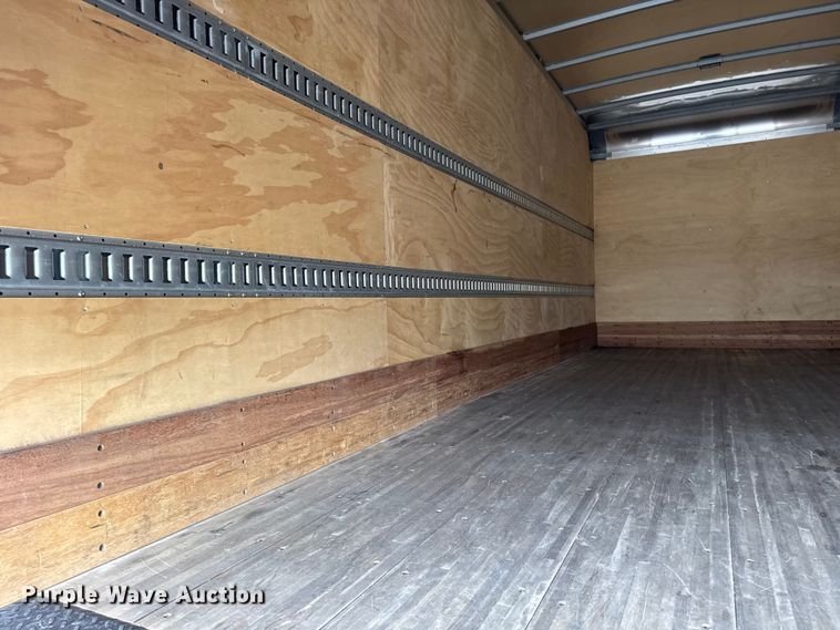 image for item EG1841 2019 Ford F650 Super Duty box truck