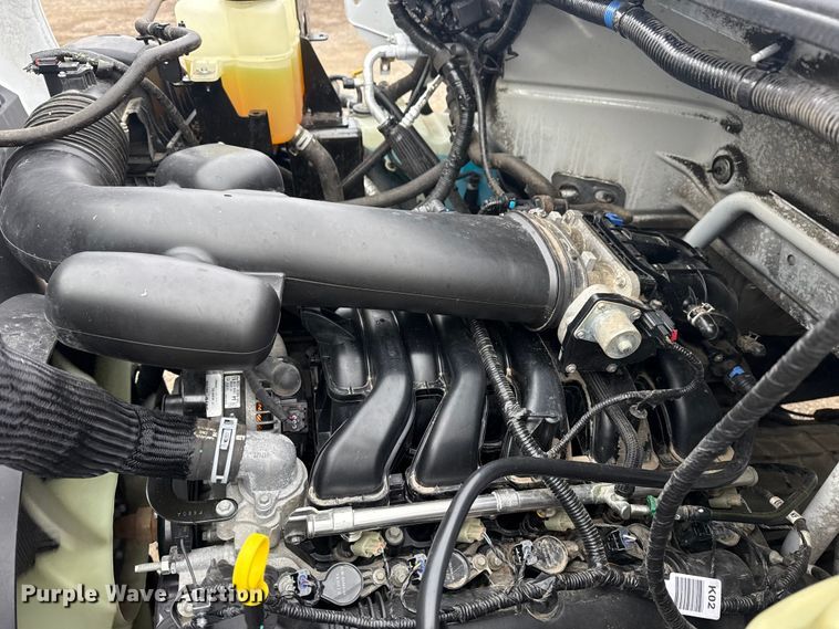 image for item EG1841 2019 Ford F650 Super Duty box truck