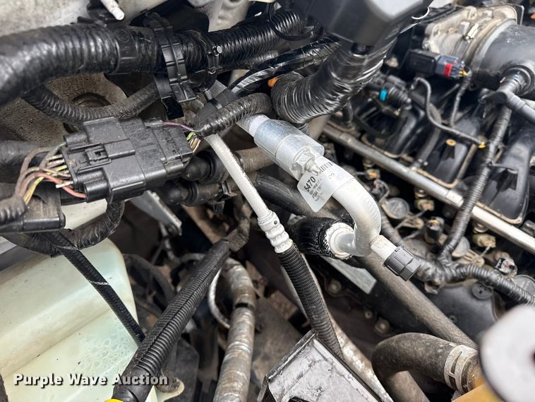 image for item EG1841 2019 Ford F650 Super Duty box truck