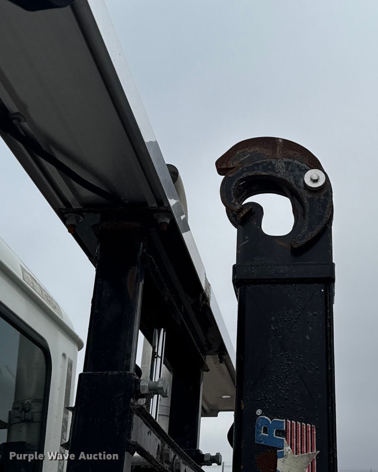 image for item EG1843 2014 Mack CXU612 hook lift truck