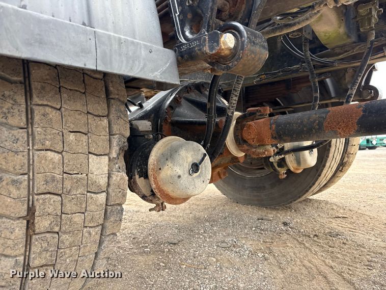 image for item EG1843 2014 Mack CXU612 hook lift truck