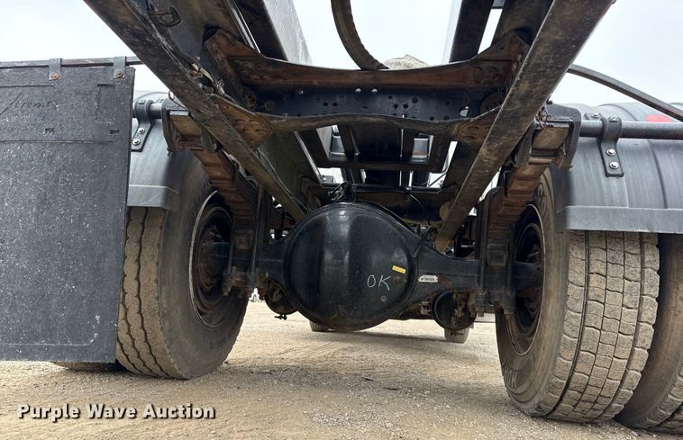 image for item EG1843 2014 Mack CXU612 hook lift truck