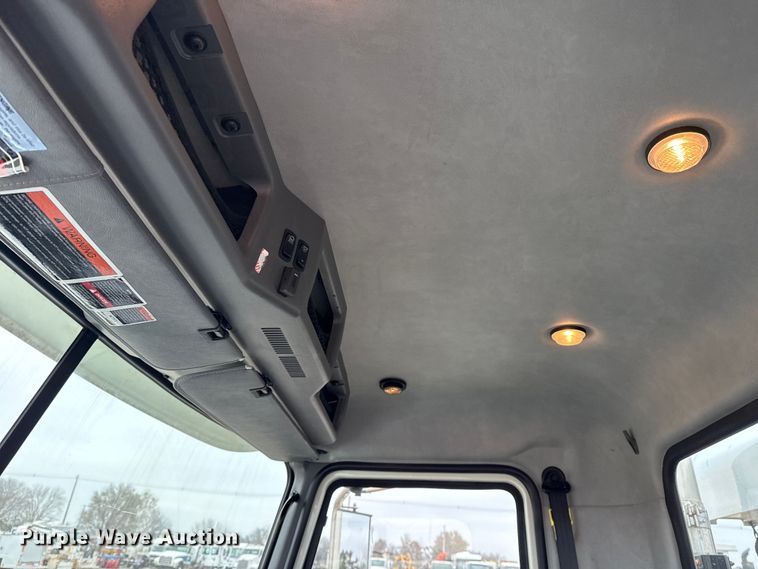 image for item EG1843 2014 Mack CXU612 hook lift truck