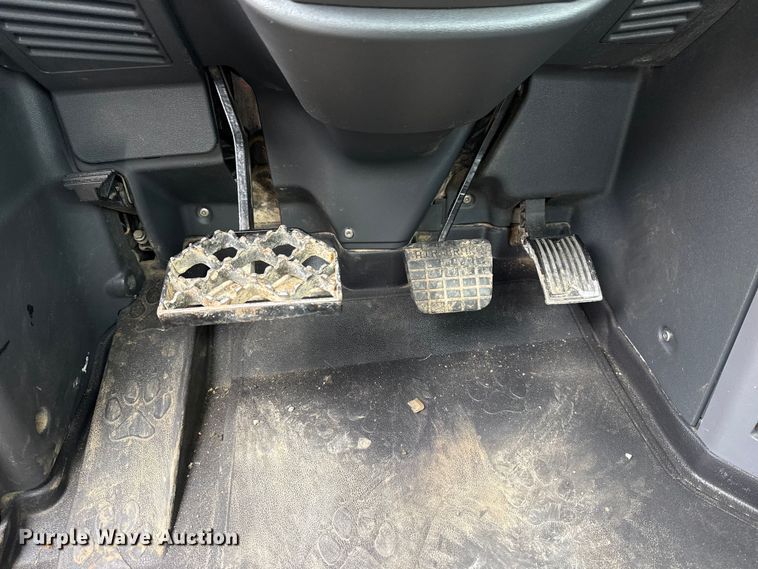 image for item EG1843 2014 Mack CXU612 hook lift truck