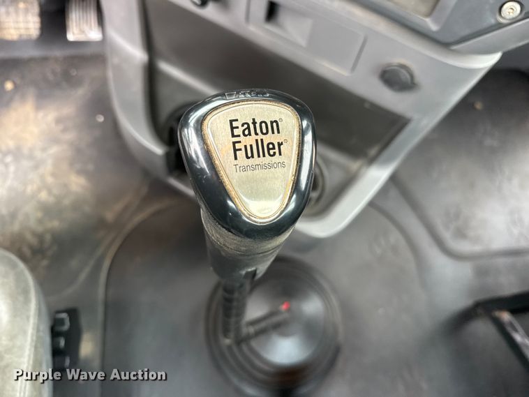 image for item EG1843 2014 Mack CXU612 hook lift truck