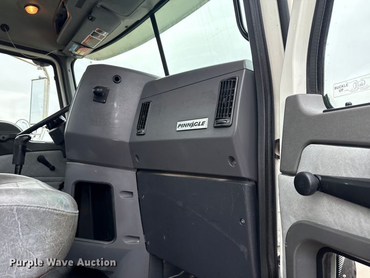 image for item EG1843 2014 Mack CXU612 hook lift truck