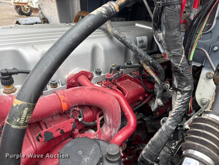 image for item EG1843 2014 Mack CXU612 hook lift truck